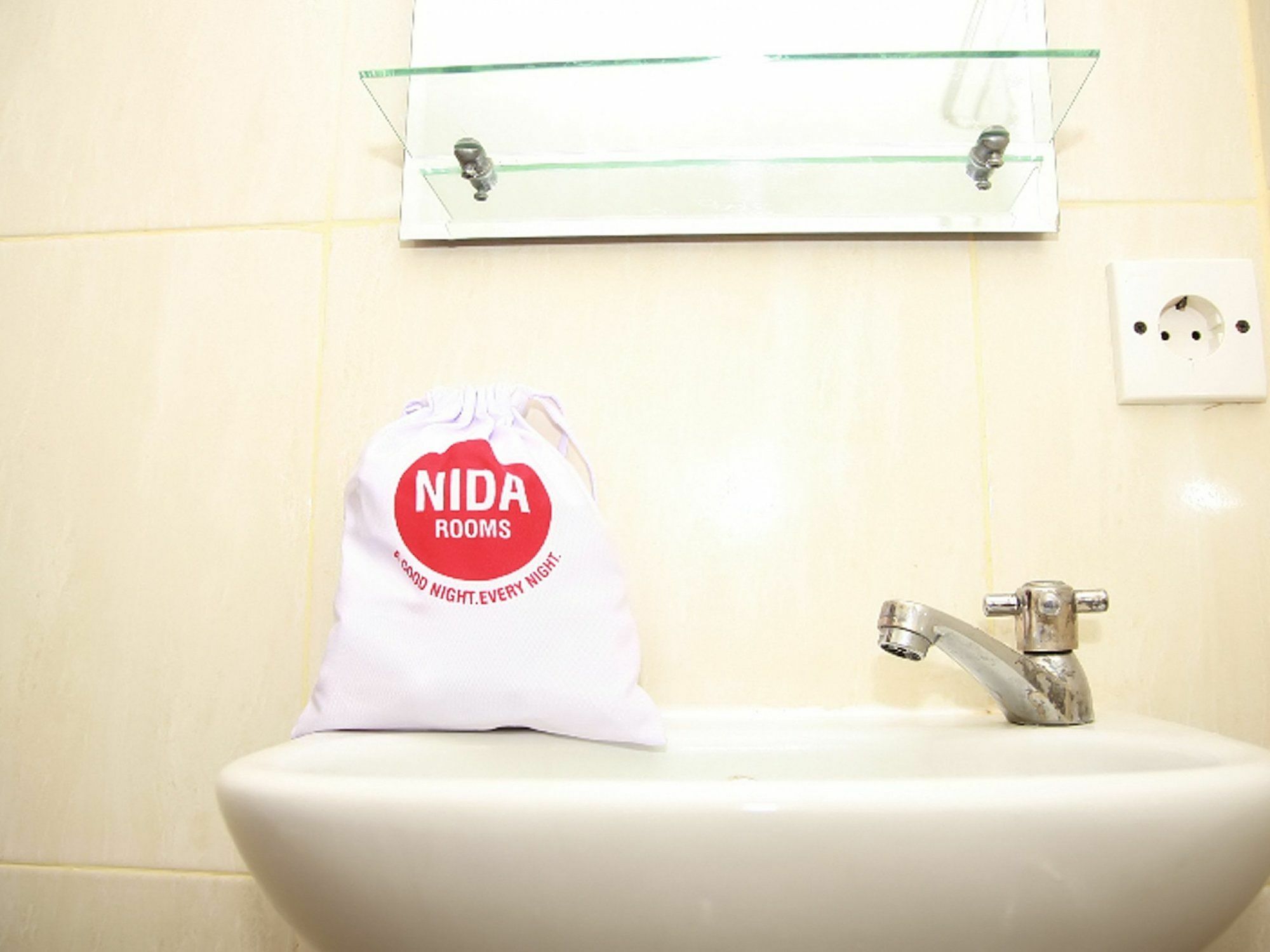 Hotel Nida Kubu Anyar 27 Legian Kuta (Bali)